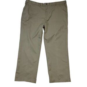 Haggar Mens Classic Fit Khaki Pants Size 44 X 30 Work business professionalEvery